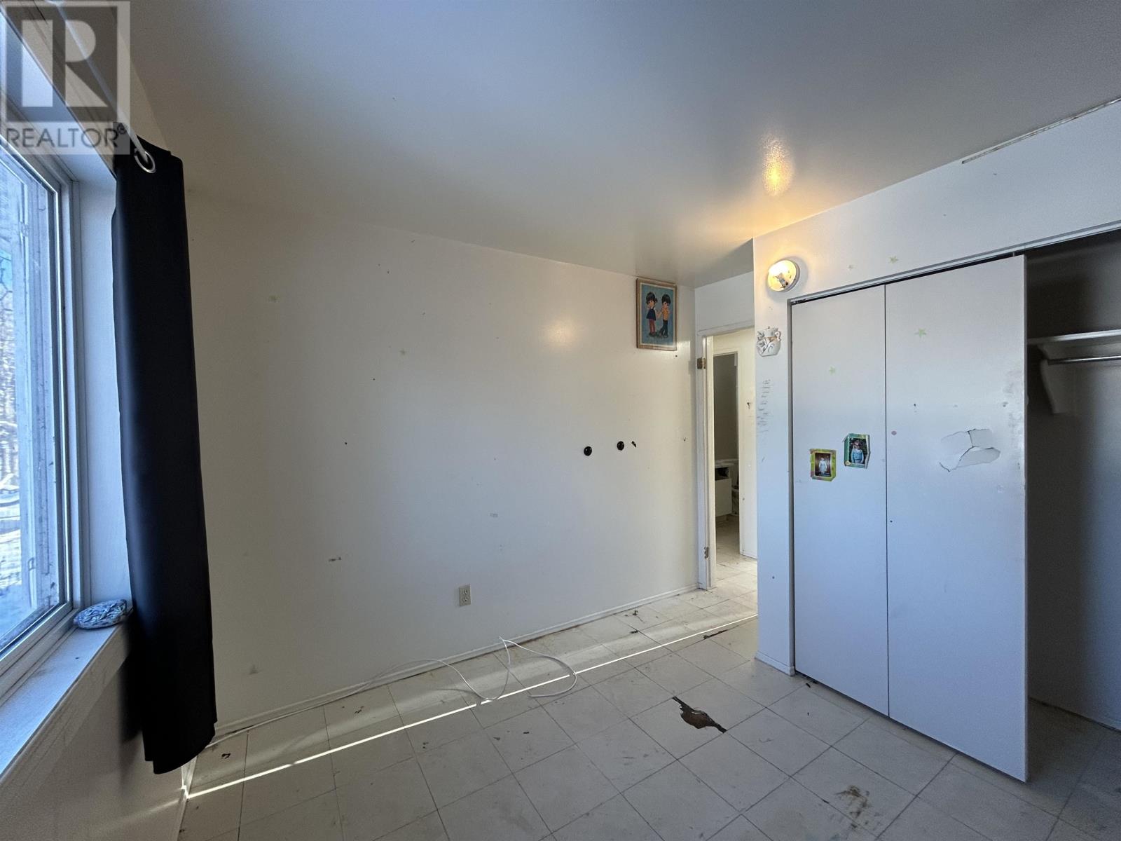 44 ELEANOR LAKE RD - 19