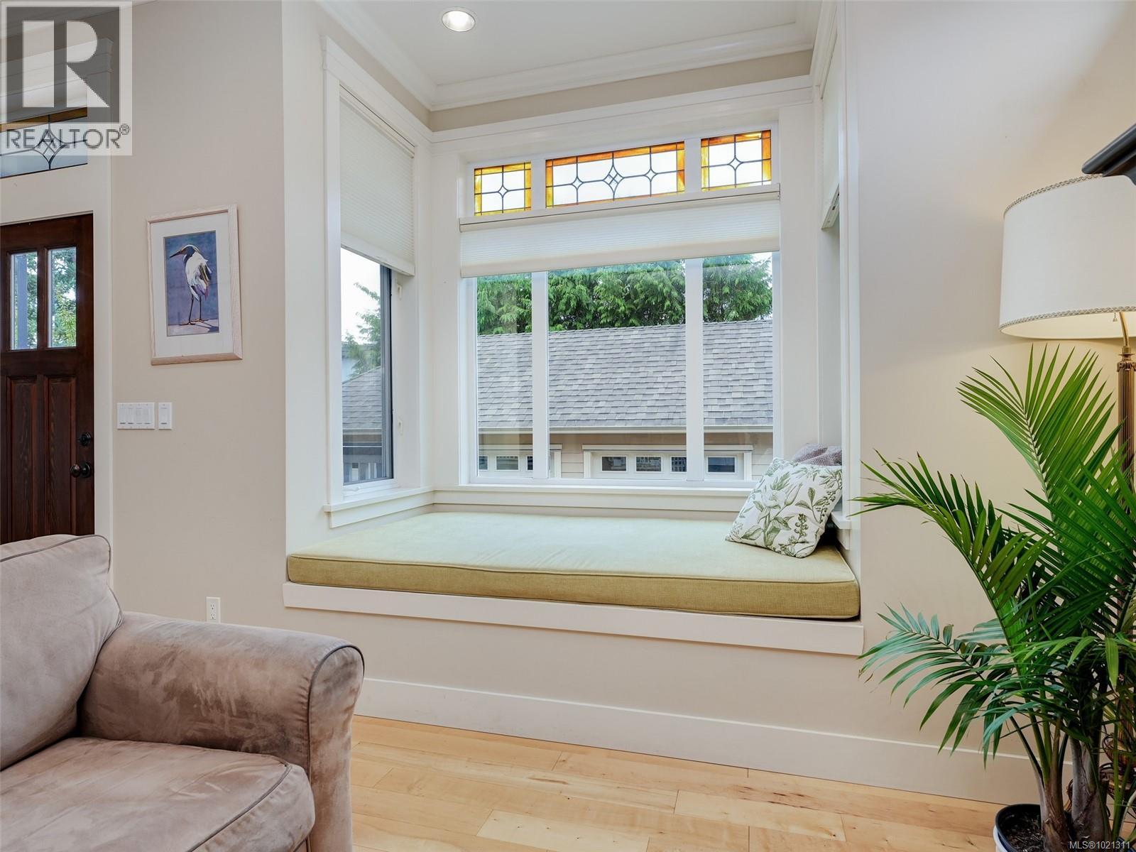 4 209 Superior Street, Victoria