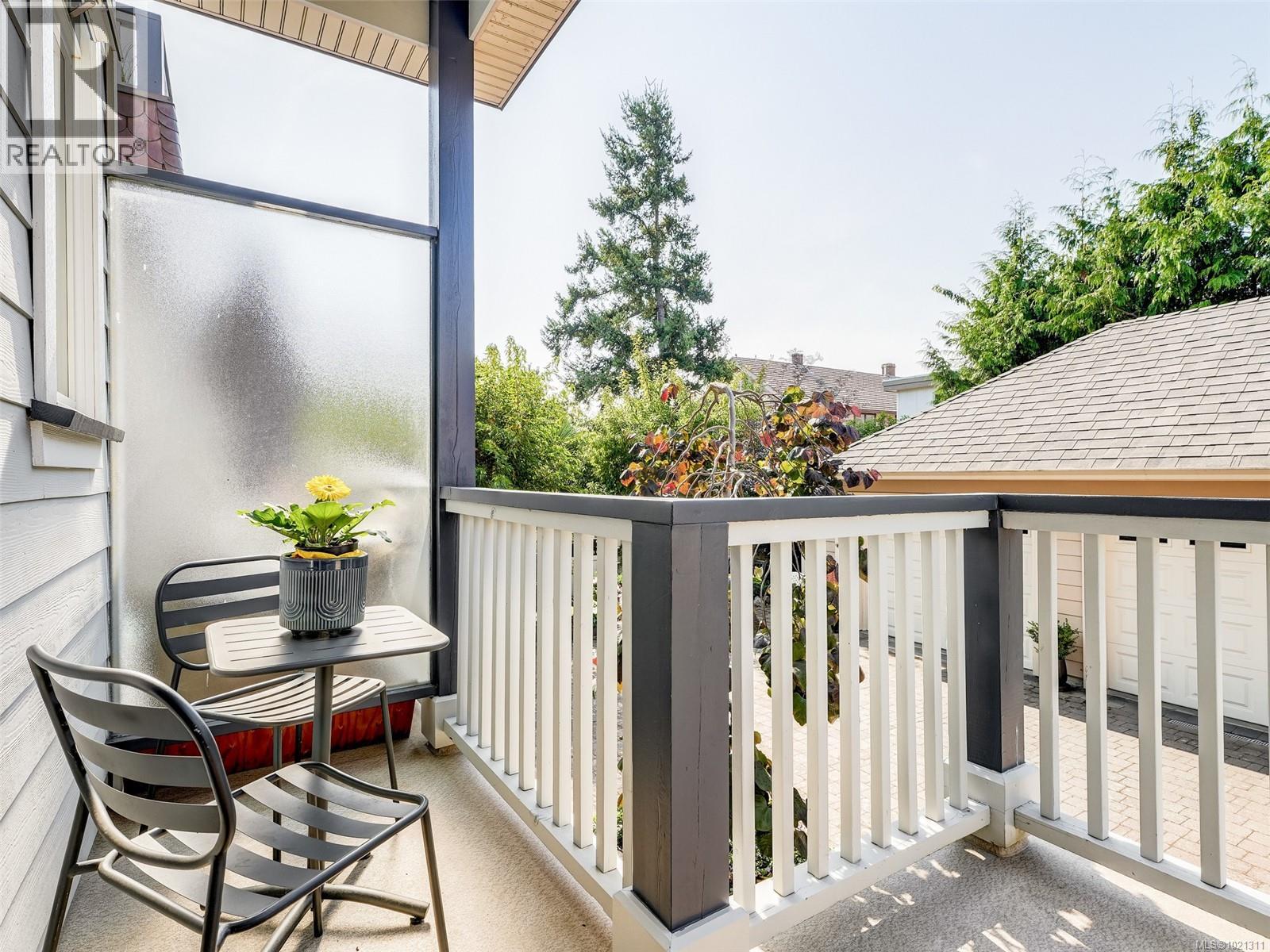 4 209 Superior Street, Victoria