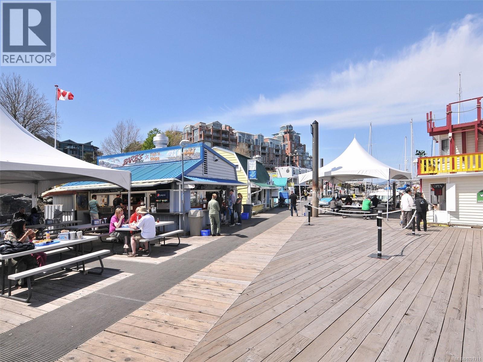 4 209 Superior Street, Victoria