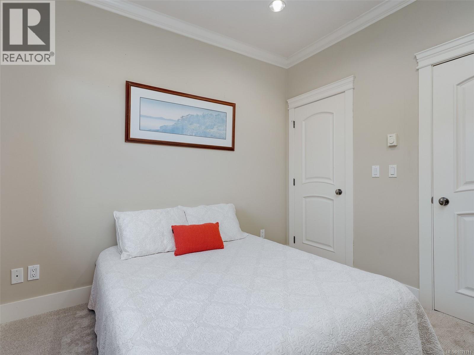 4 209 Superior Street, Victoria