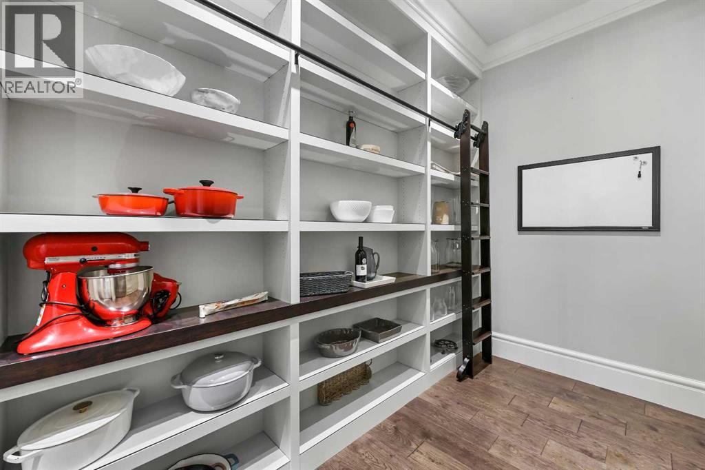 Single Family House for Sale in   Avenue SW Elboya Calgary 