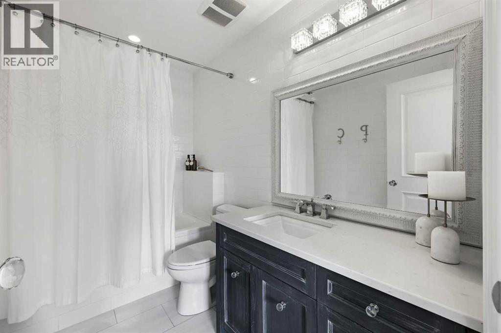 Single Family House for Sale in   Avenue SW Elboya Calgary 