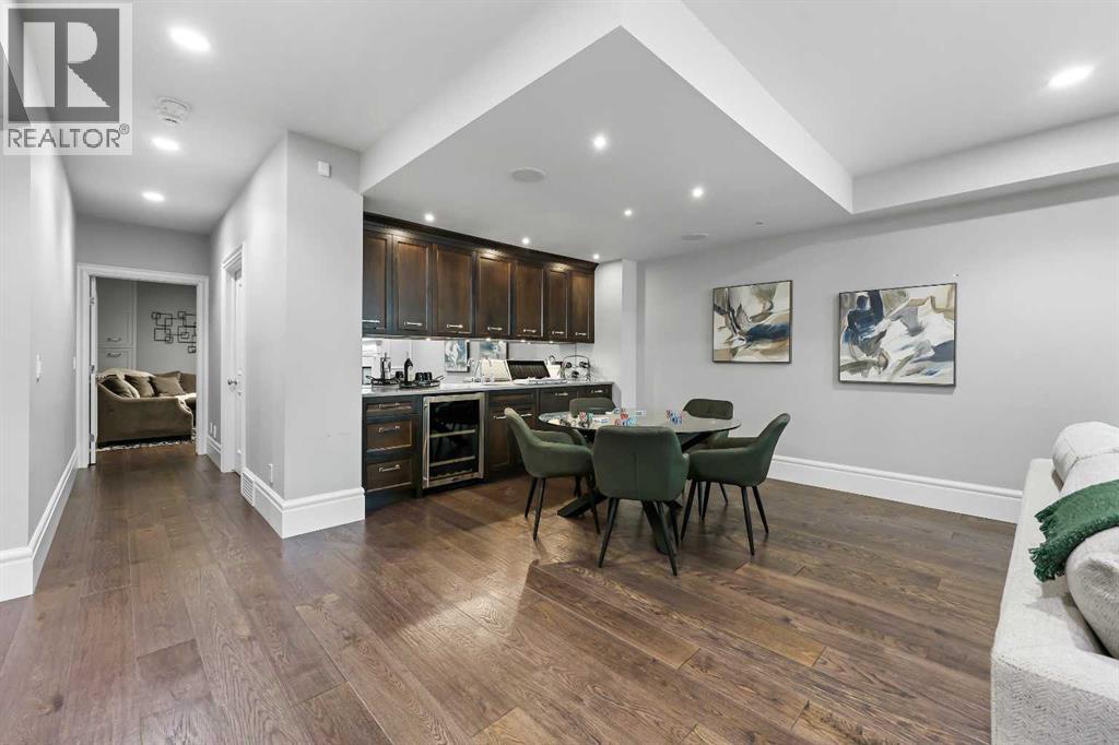 Single Family House for Sale in   Avenue SW Elboya Calgary 