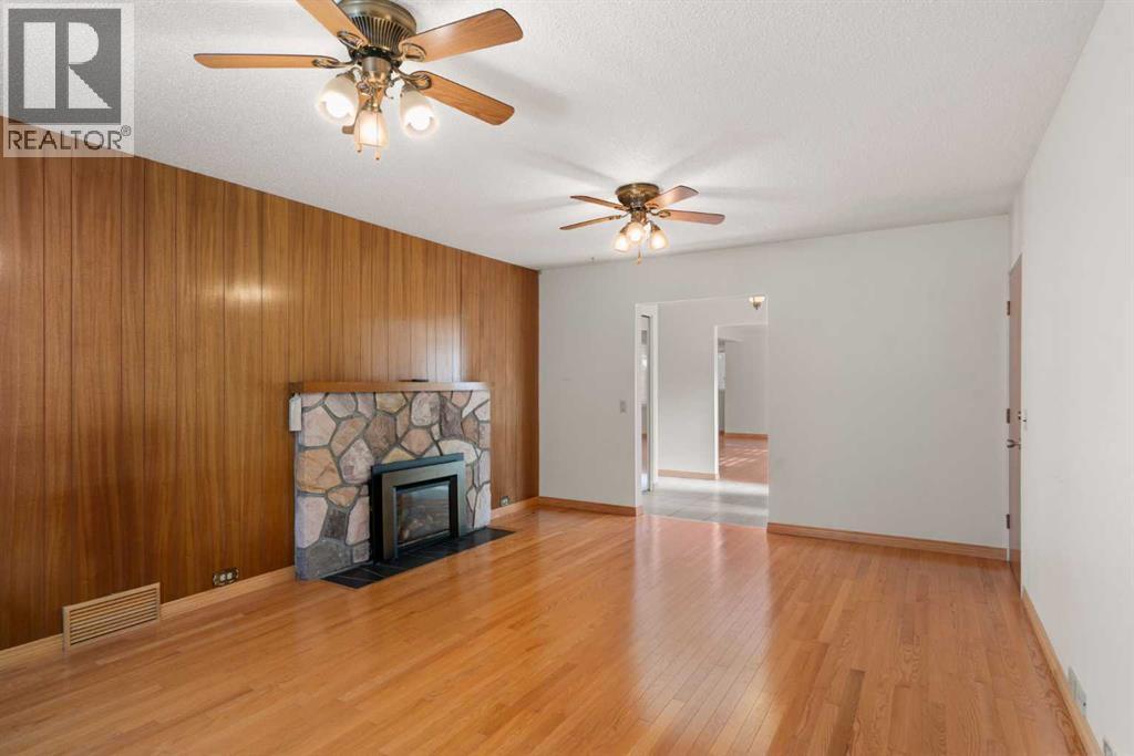 Single Family House for Sale in  Utah Drive NW University Heights Calgary 