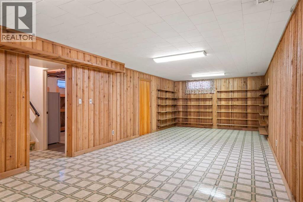 Single Family House for Sale in  Utah Drive NW University Heights Calgary 