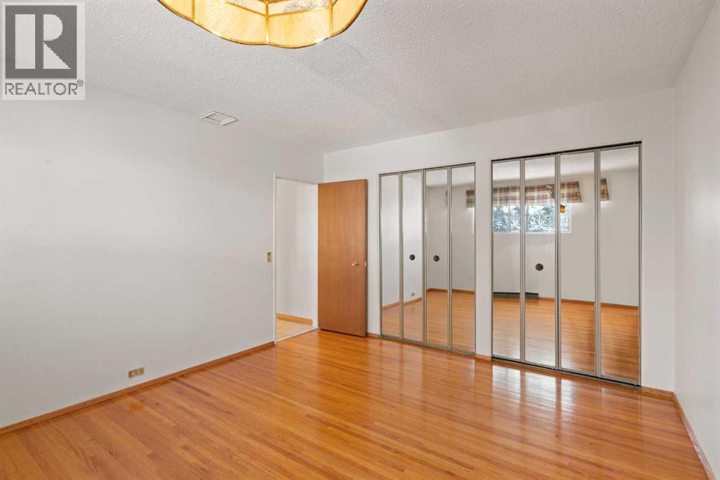 Single Family House for Sale in  Utah Drive NW University Heights Calgary 