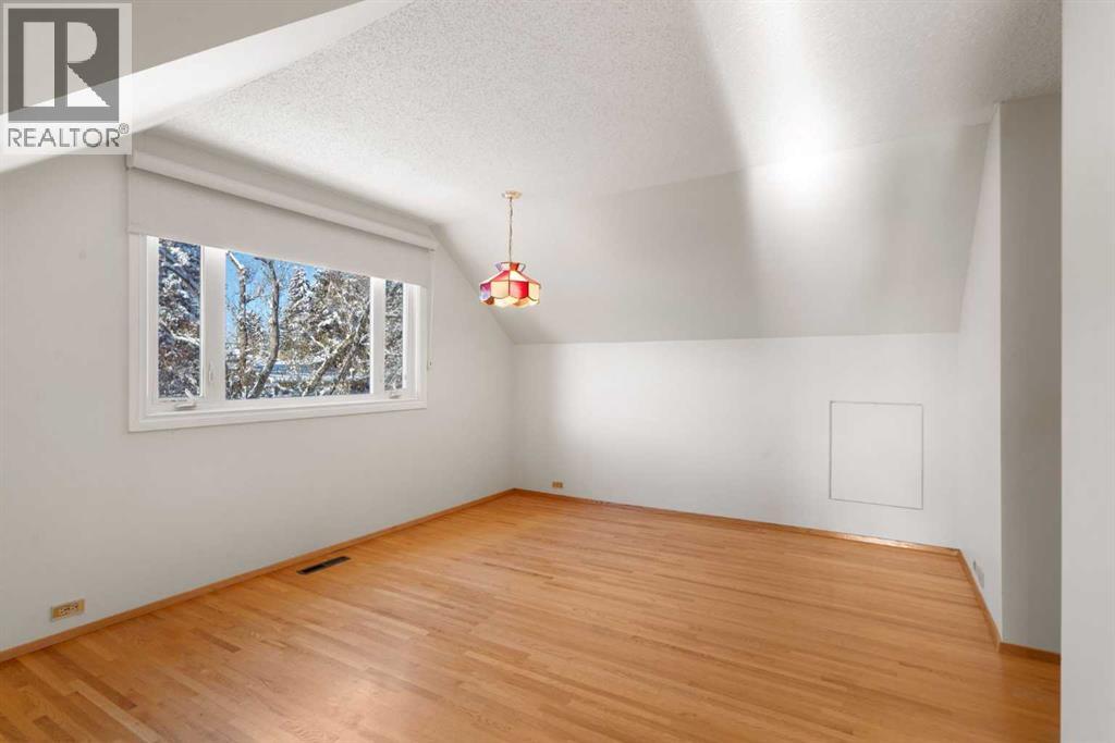 Single Family House for Sale in  Utah Drive NW University Heights Calgary 