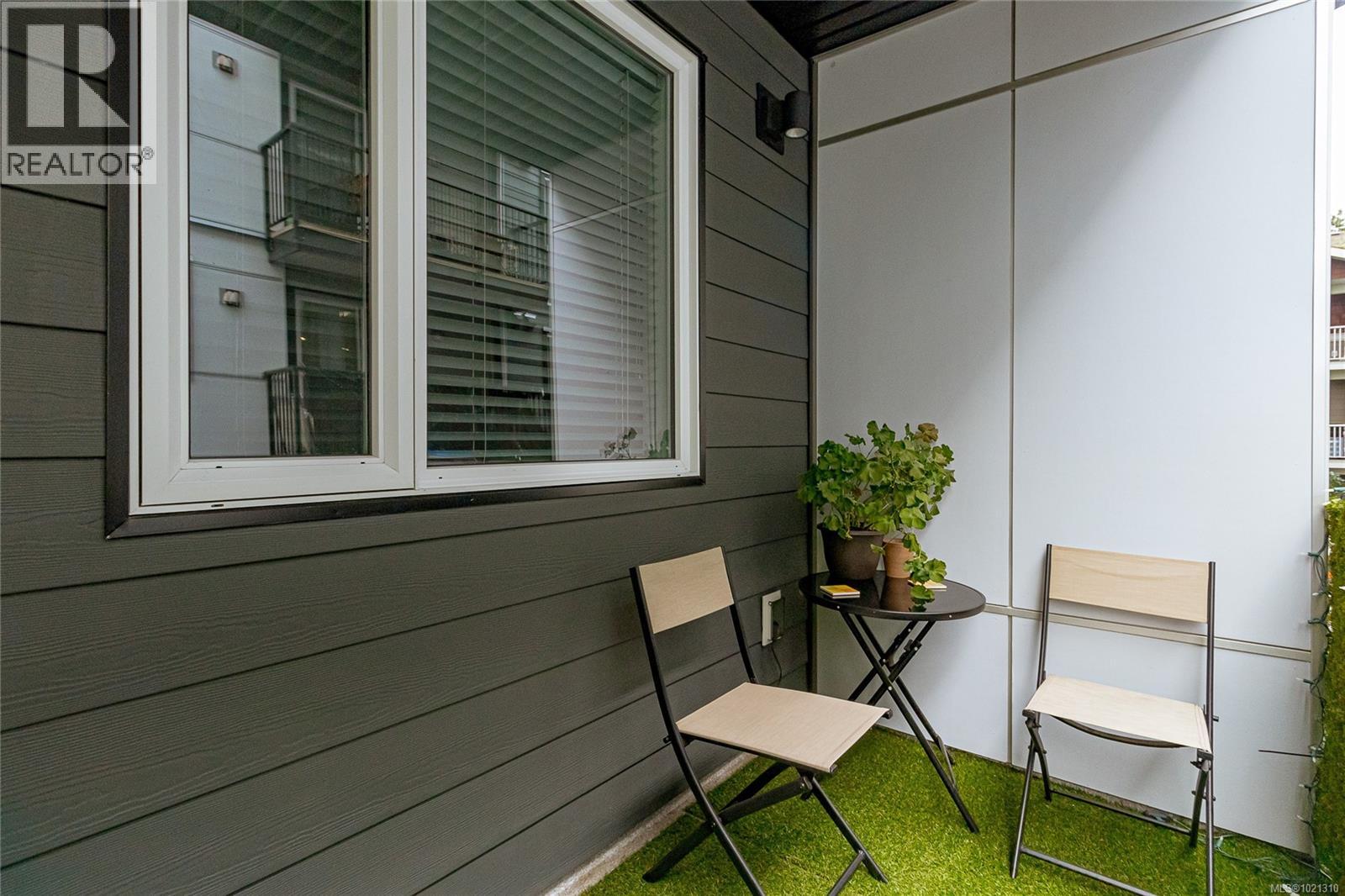 304 868 Orono Avenue, Langford