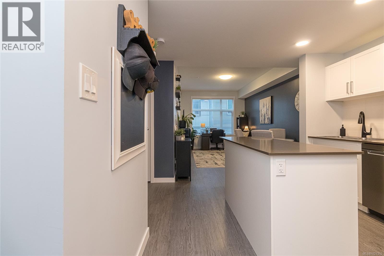 304 868 Orono Avenue, Langford