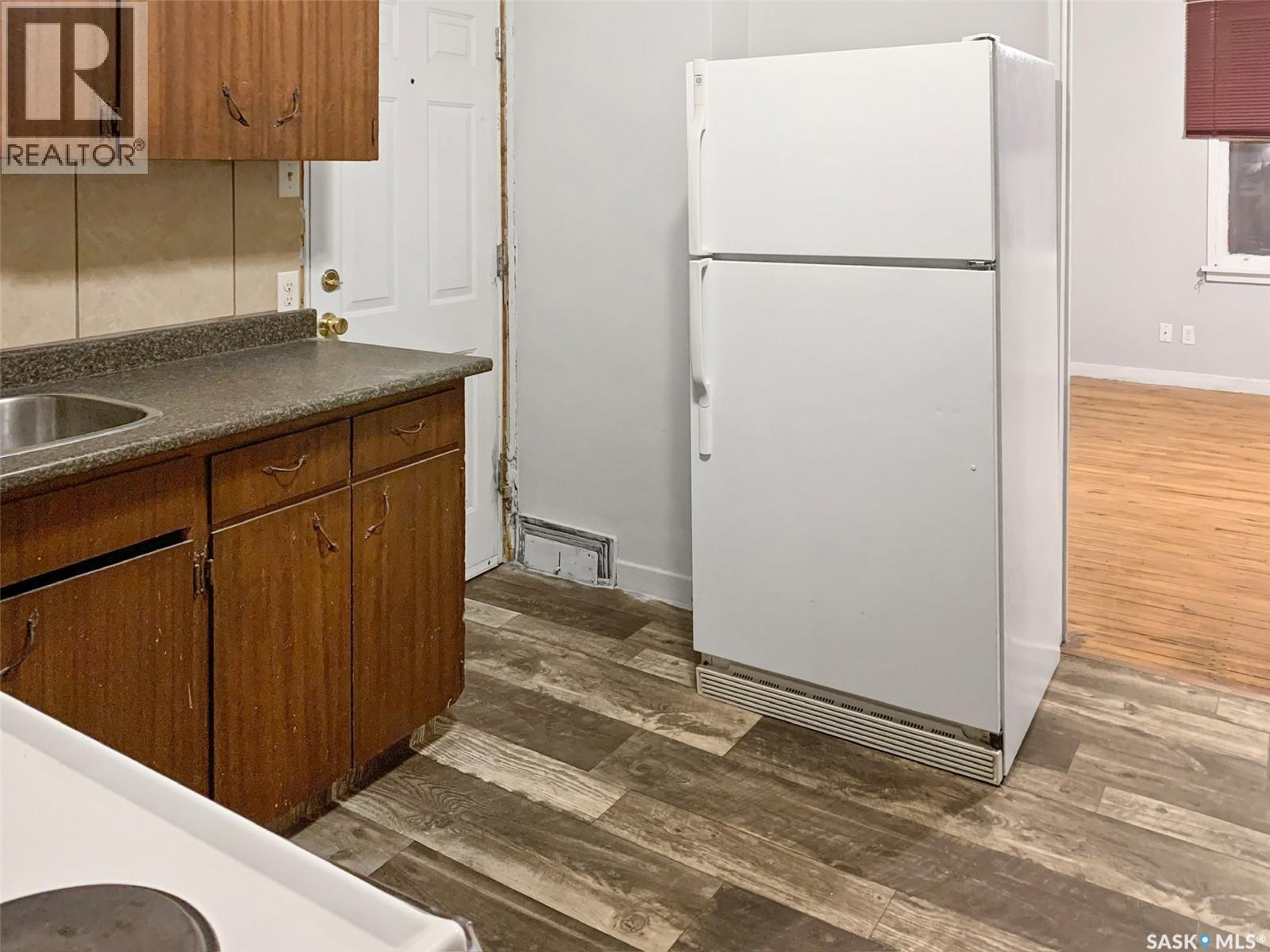 Multi-family House Low rise for Sale in  Cheadle STREET E Swift Current 