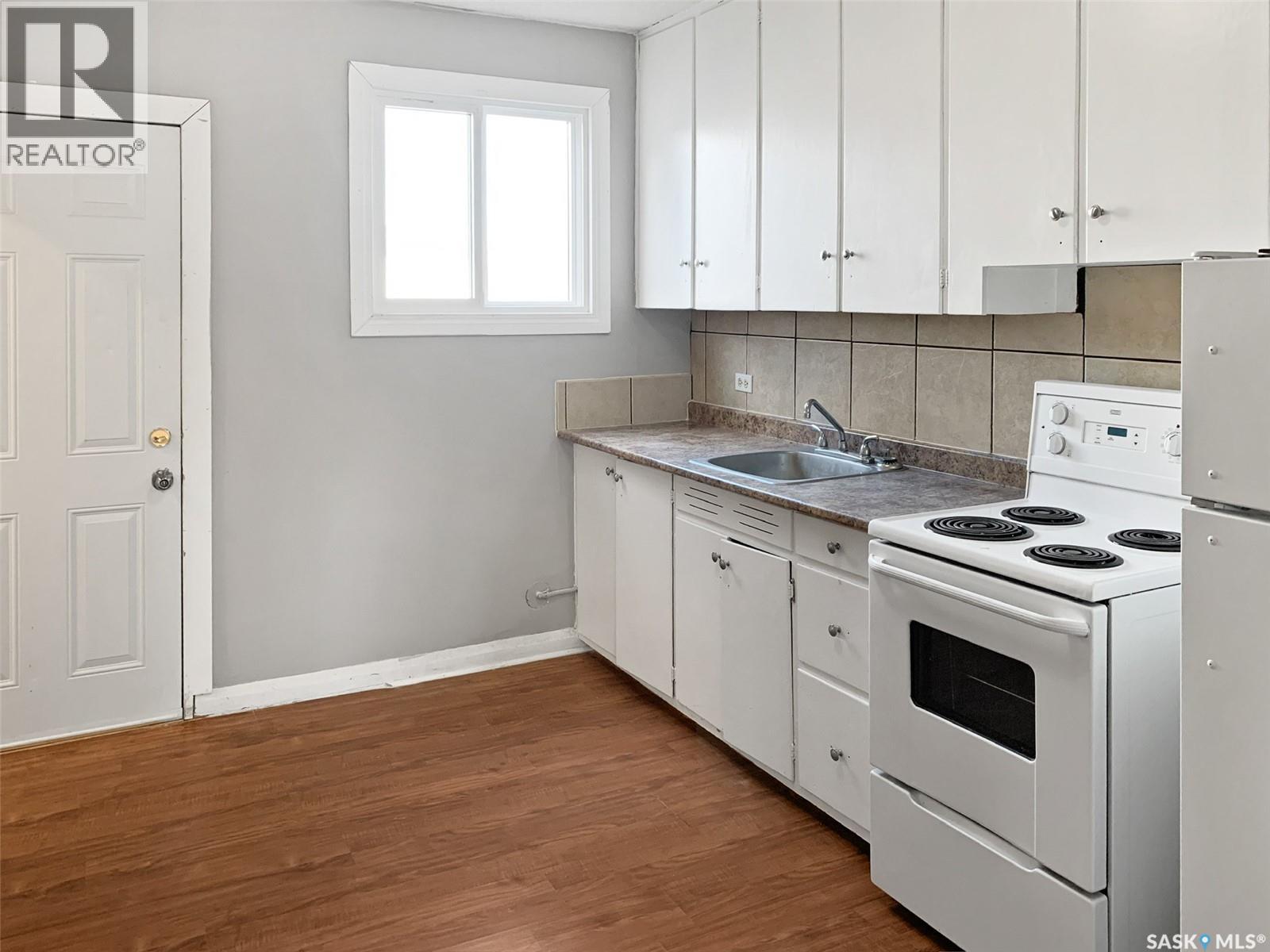 Multi-family House Low rise for Sale in  Cheadle STREET E Swift Current 