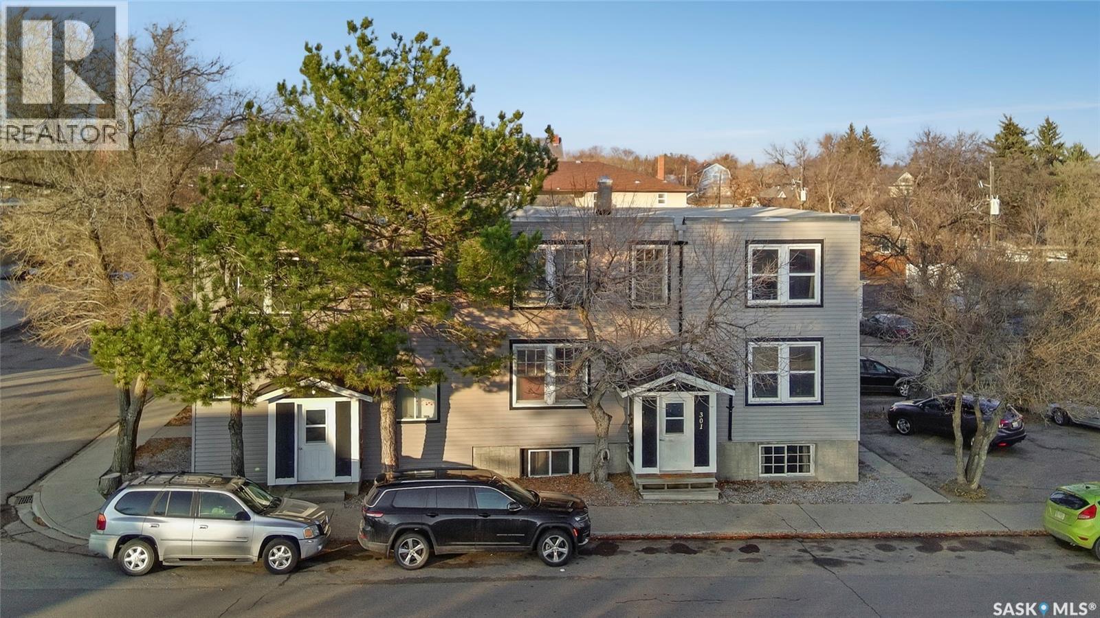 Multi-family House Low rise for Sale in  Cheadle STREET E Swift Current 