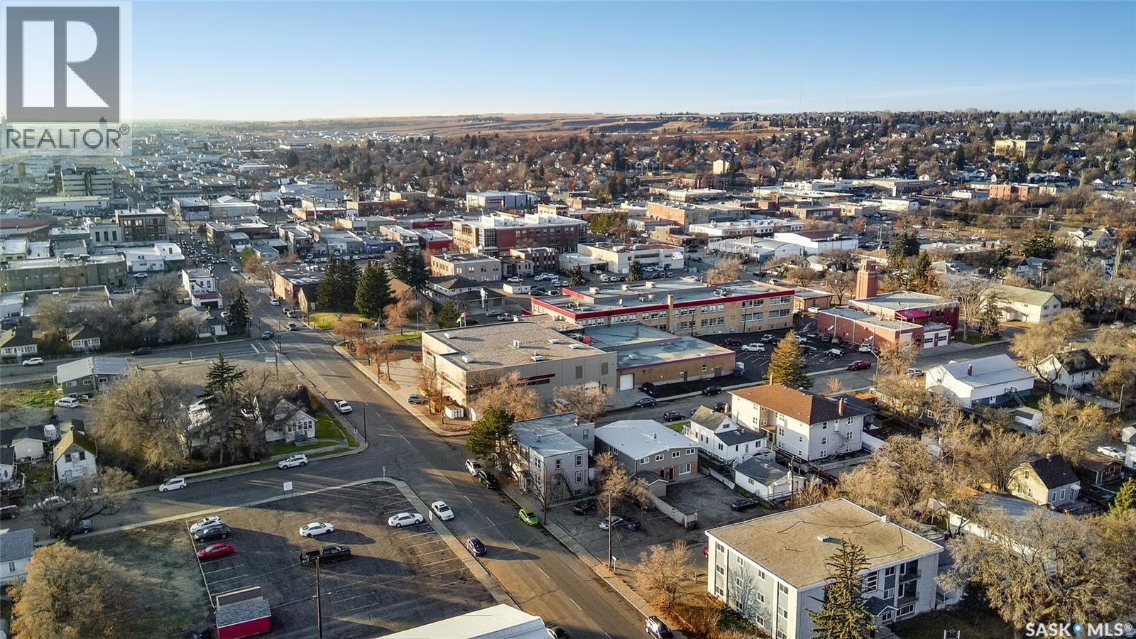 Multi-family House Low rise for Sale in  Cheadle STREET E Swift Current 