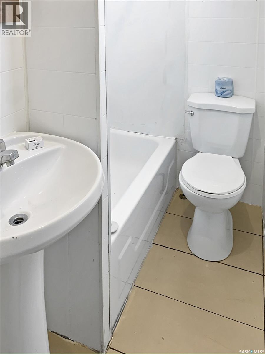 Multi-family House Low rise for Sale in  Cheadle STREET E Swift Current 