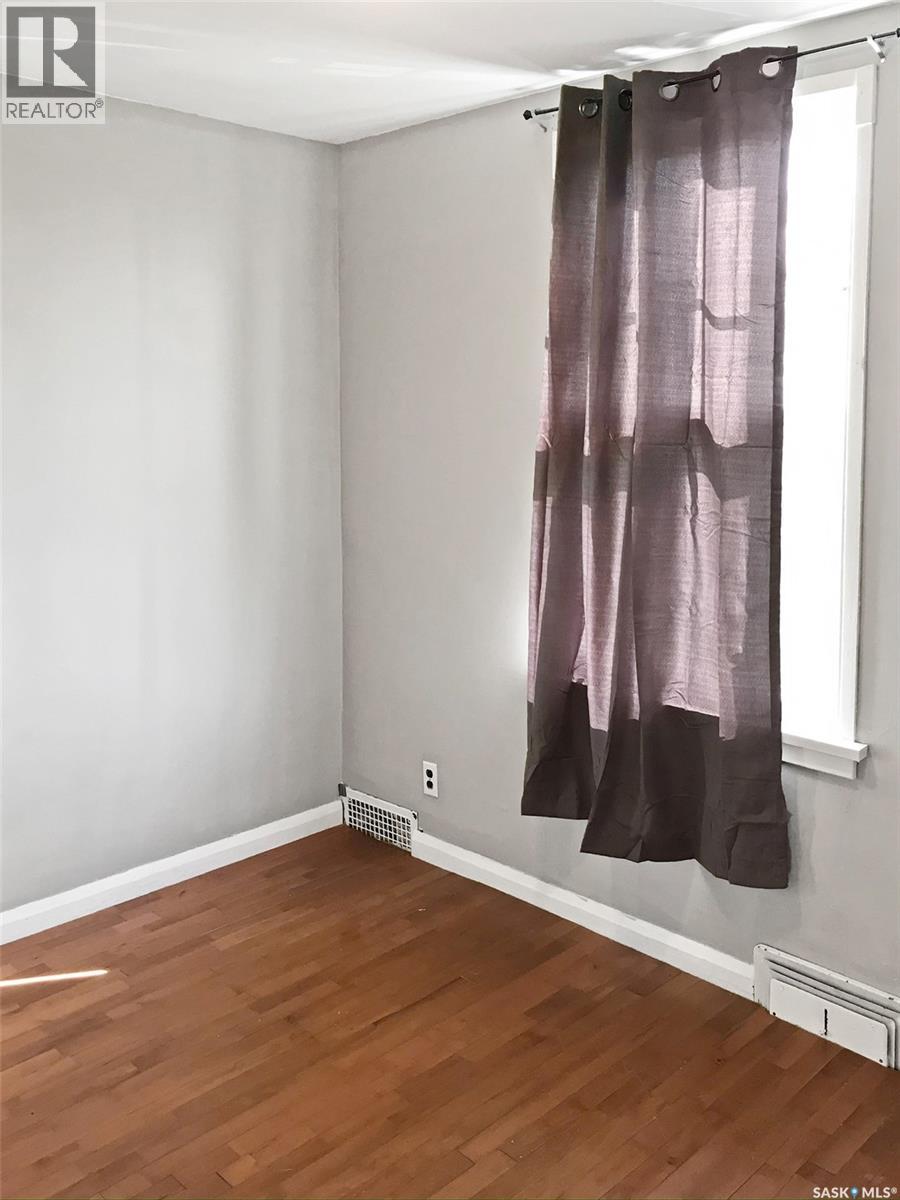 Multi-family House Low rise for Sale in  Cheadle STREET E Swift Current 