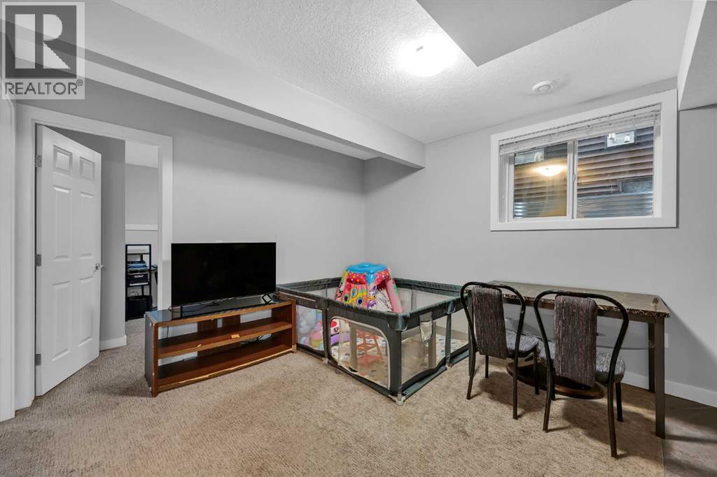 Single Family House for Sale in  Nolancrest Circle NW Nolan Hill Calgary 