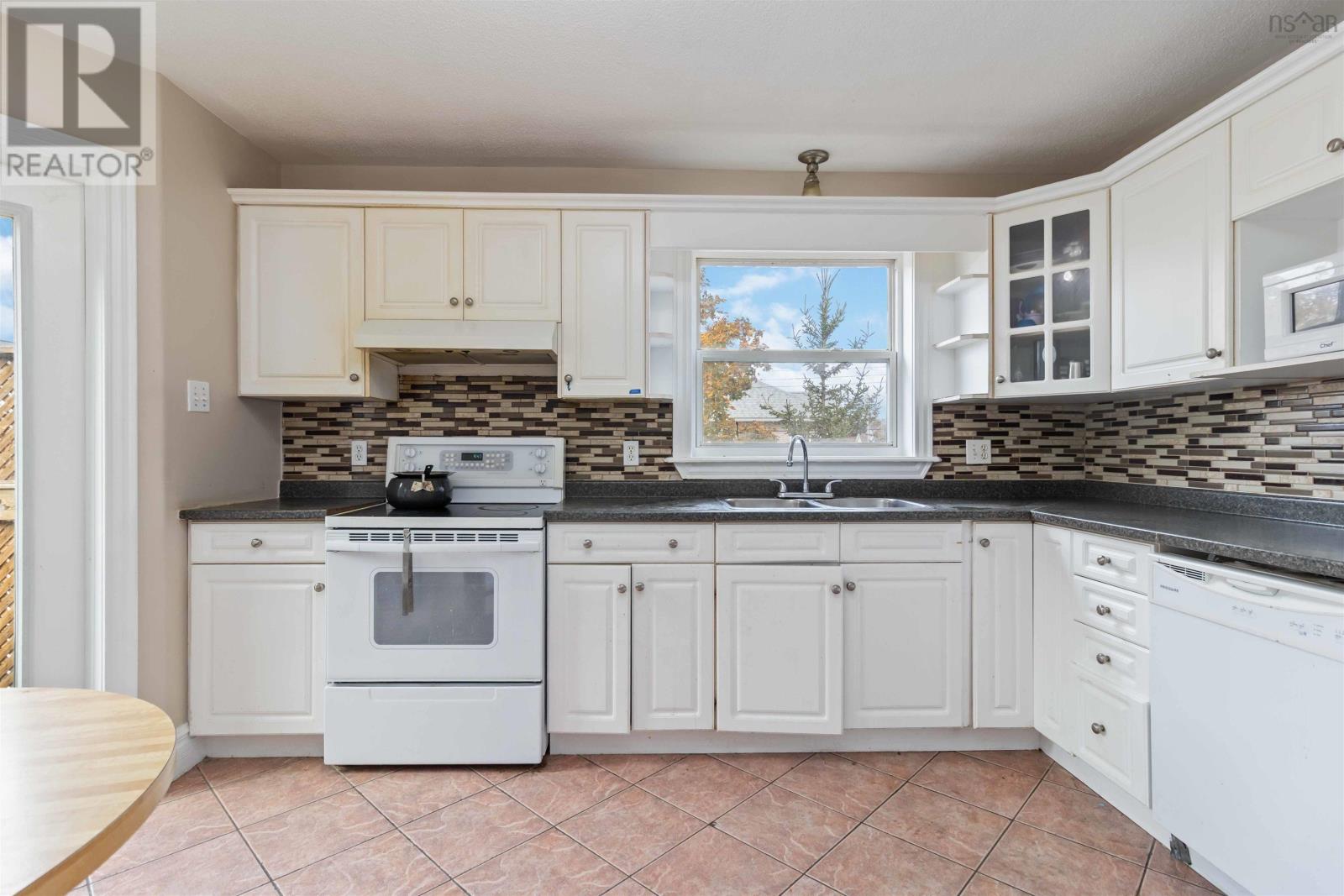 Property 9 of 49 of 34 Lancaster Drive