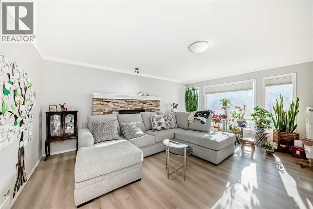 Single Family House for Sale in  Millview Road SW Millrise Calgary 