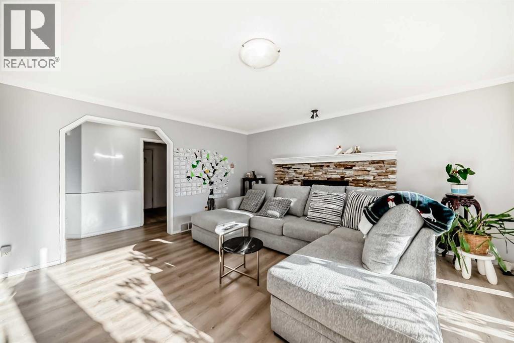 Single Family House for Sale in  Millview Road SW Millrise Calgary 