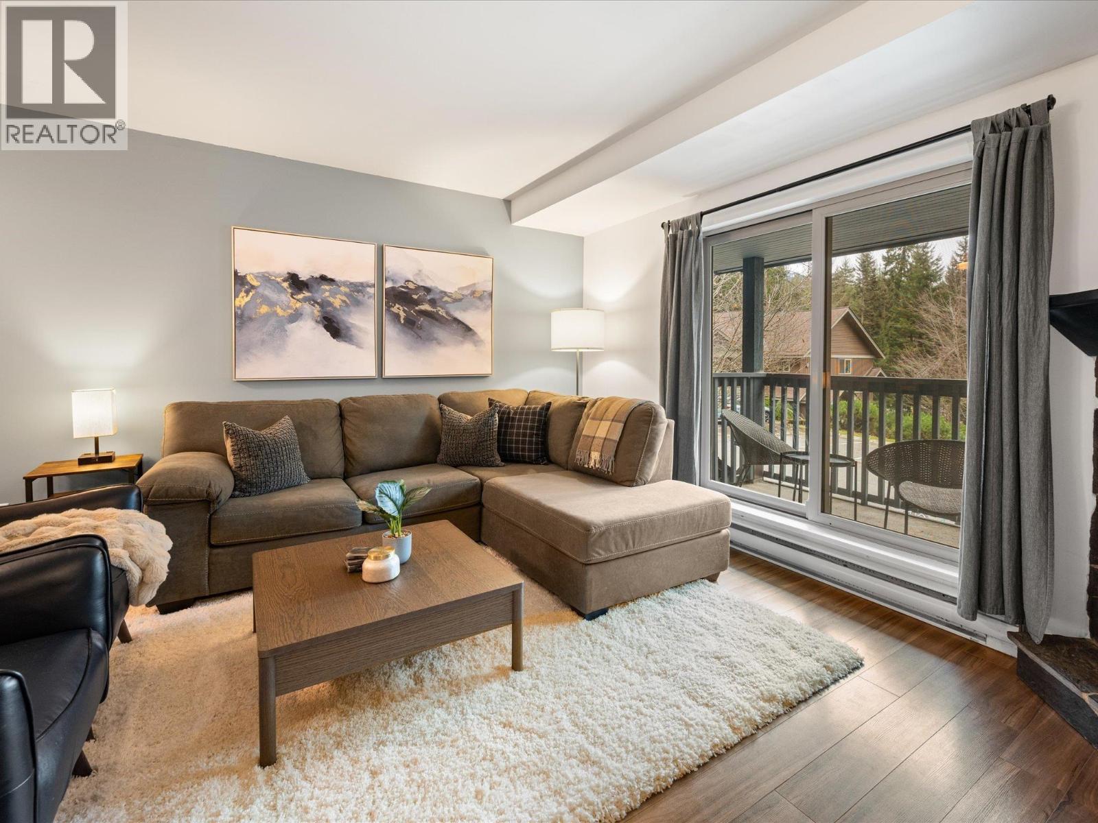 20C 3102 PANORAMA RIDGE, Whistler