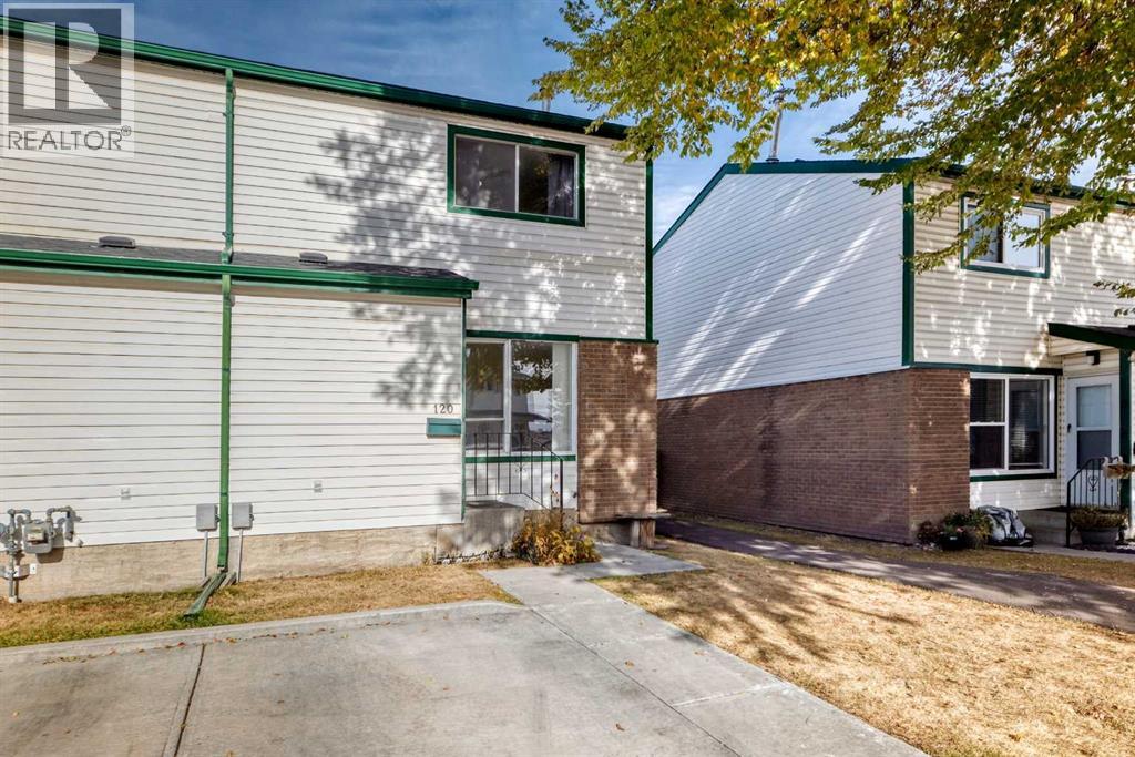 Single Family House for Sale in  Pennsylvania Road SE Penbrooke Meadows Calgary 