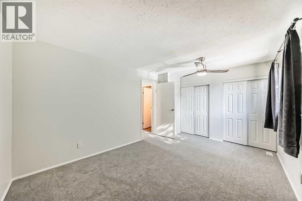 Single Family House for Sale in  Pennsylvania Road SE Penbrooke Meadows Calgary 