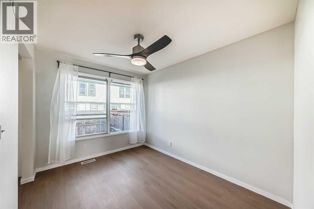 Single Family House for Sale in  Pennsylvania Road SE Penbrooke Meadows Calgary 