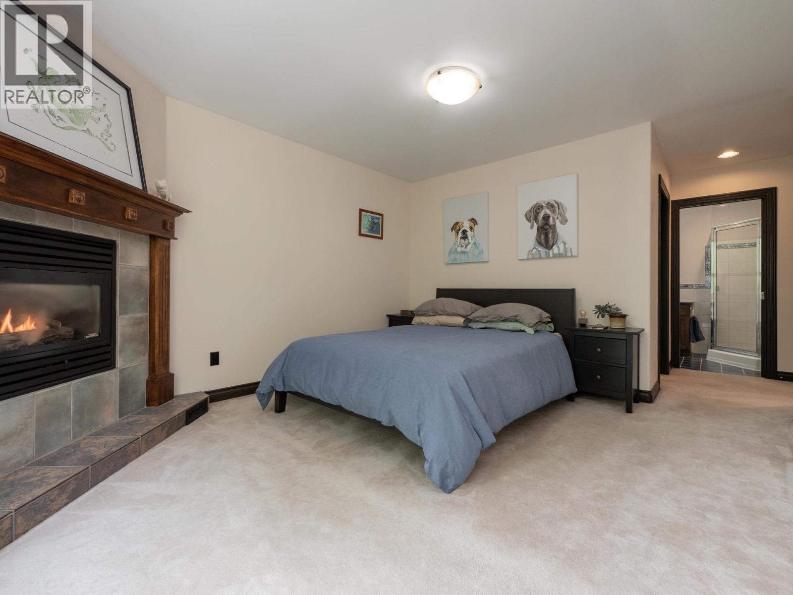 5836 MARINE WAY, Sechelt