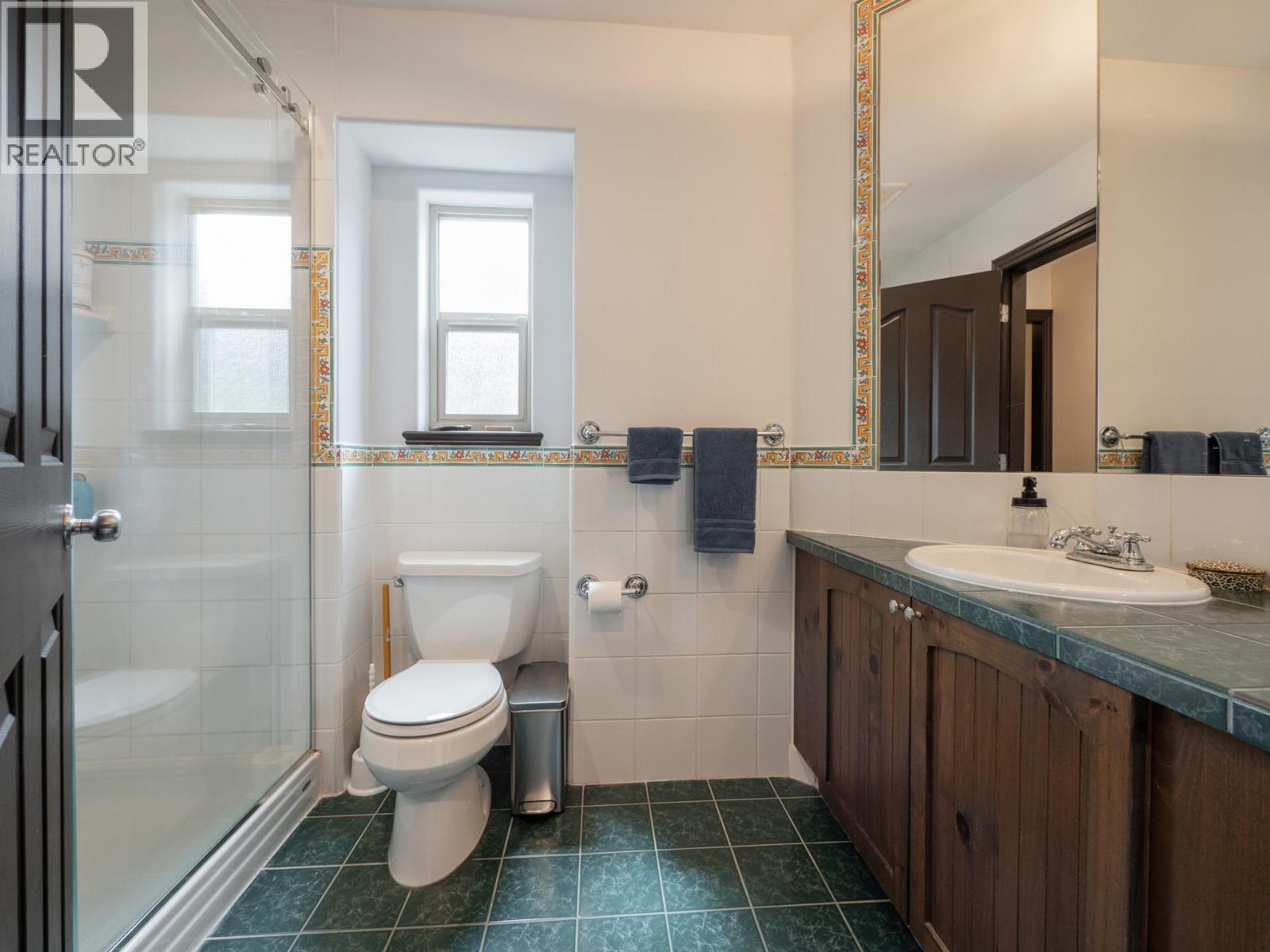 5836 MARINE WAY, Sechelt