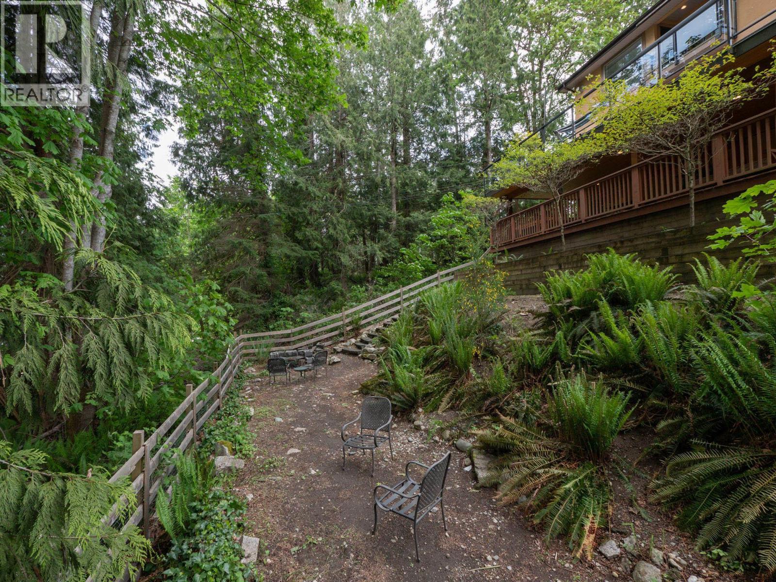 5836 MARINE WAY, Sechelt