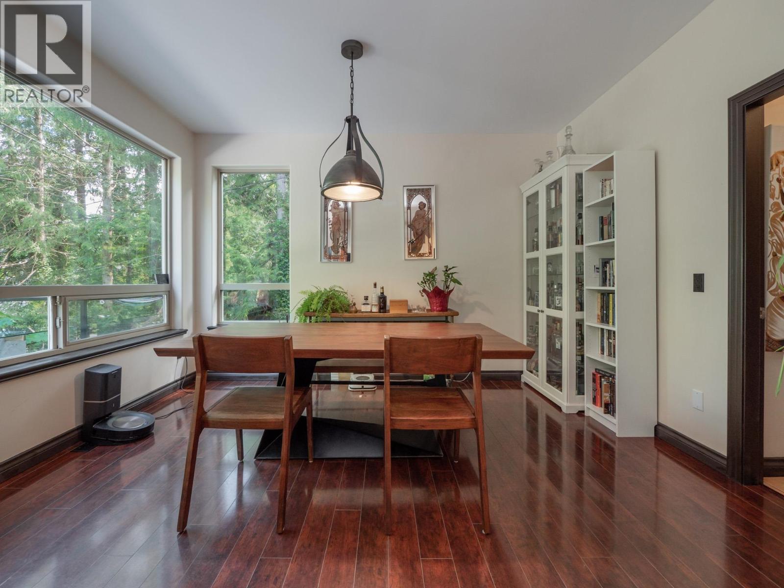 5836 MARINE WAY, Sechelt