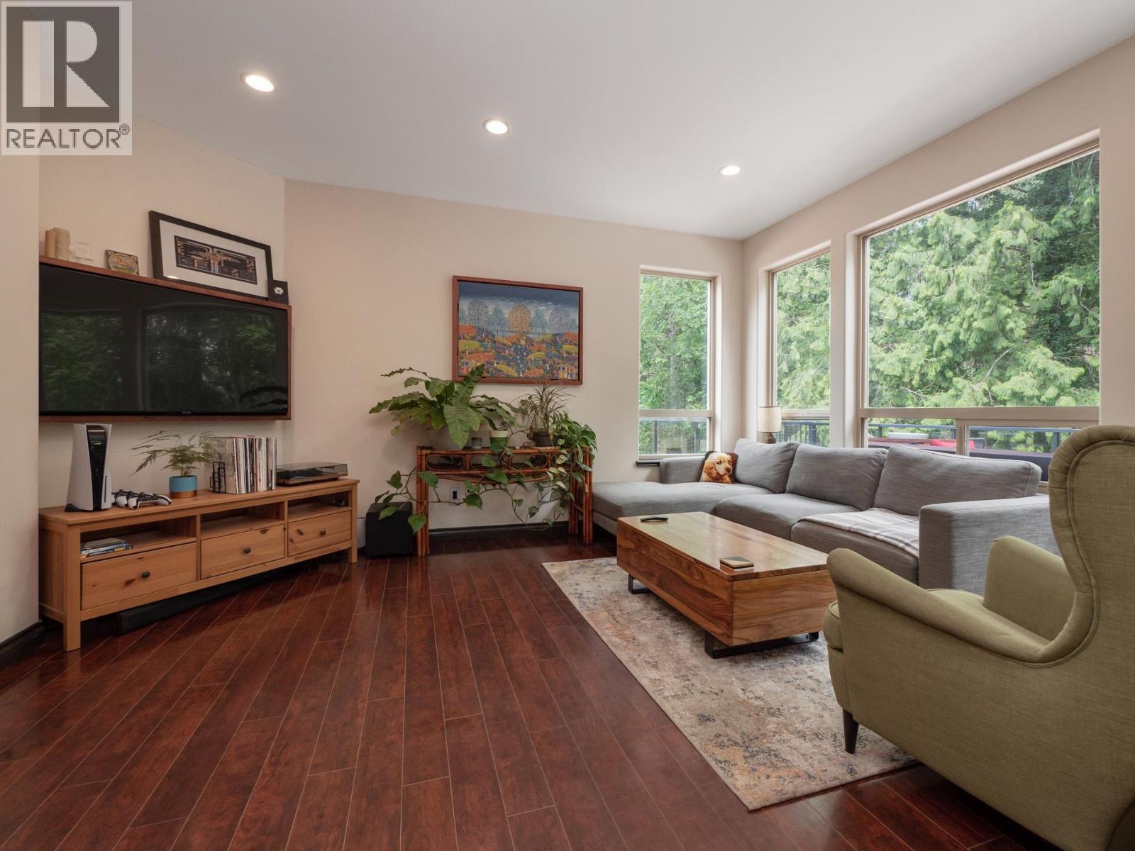 5836 MARINE WAY, Sechelt