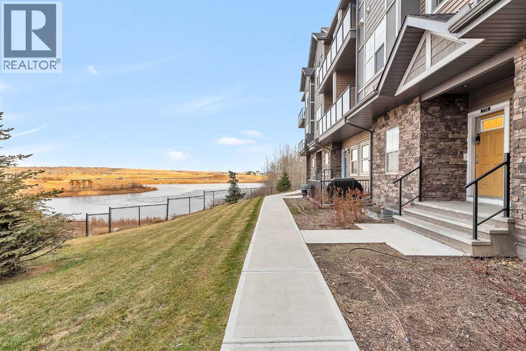 250 Fireside View, Cochrane
