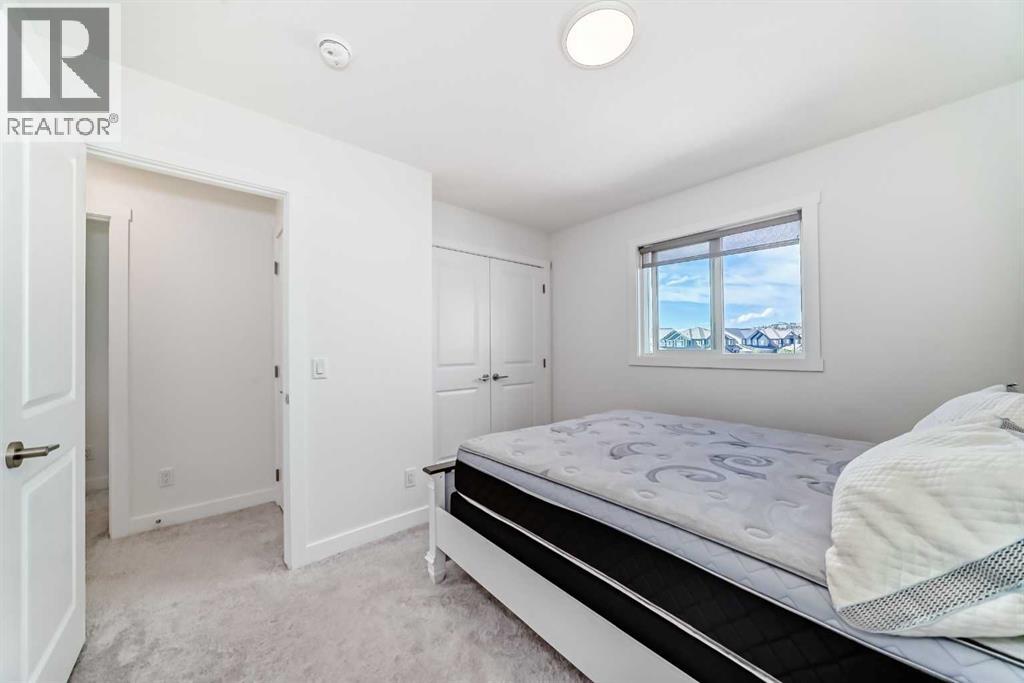 312 Heartland Way, Cochrane