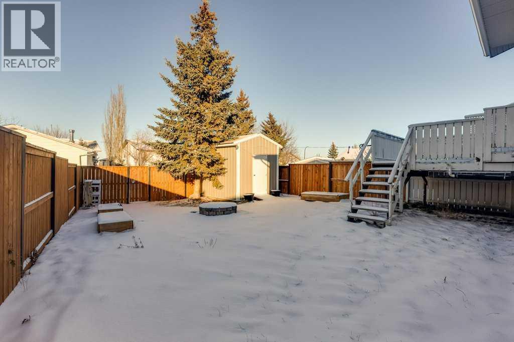 16 Lawrence Crescent, Red Deer