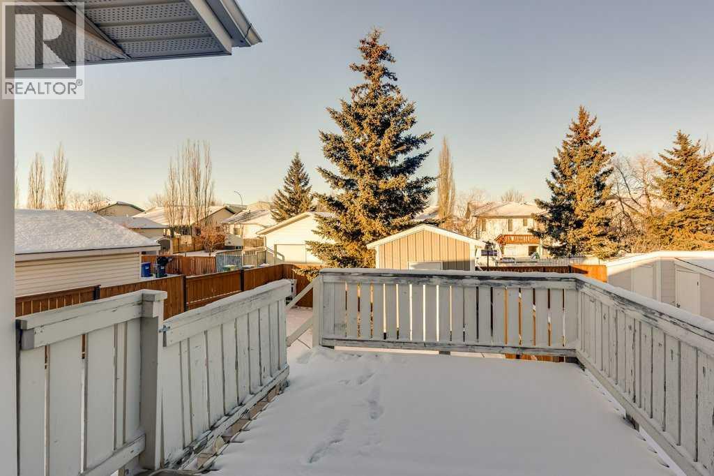 16 Lawrence Crescent, Red Deer