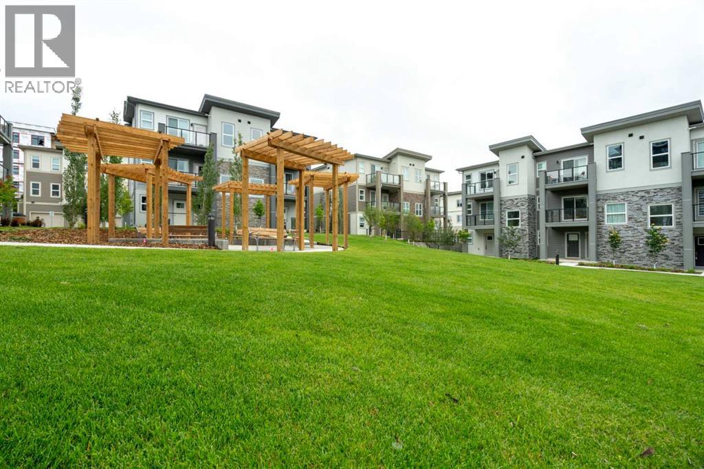 Single Family House for Sale in    Street SW Springbank Hill Calgary 