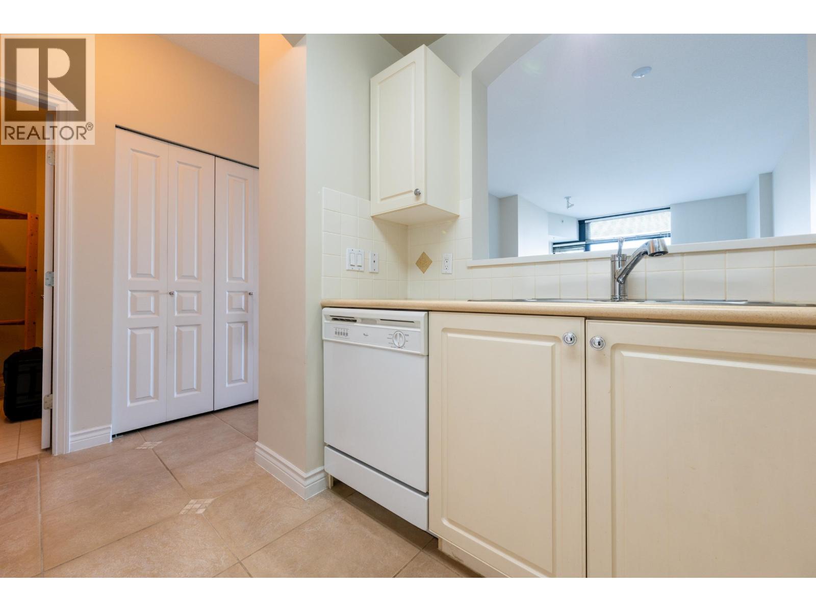 603 538 W 45TH AVENUE, Vancouver