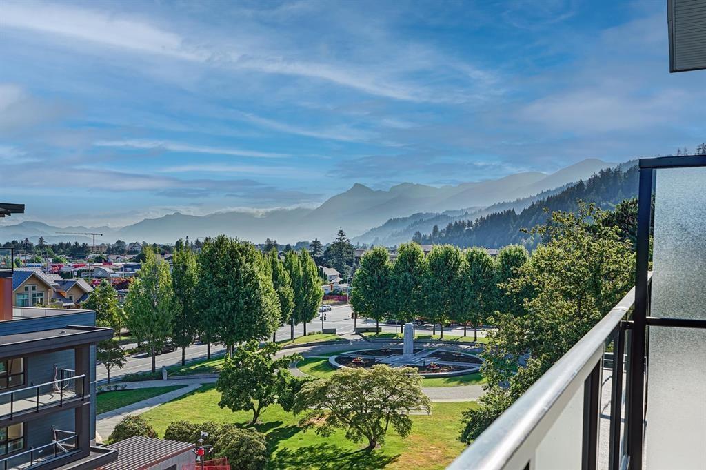 612 45505 CAMPUS DRIVE, Garrison Crossing, Chilliwack