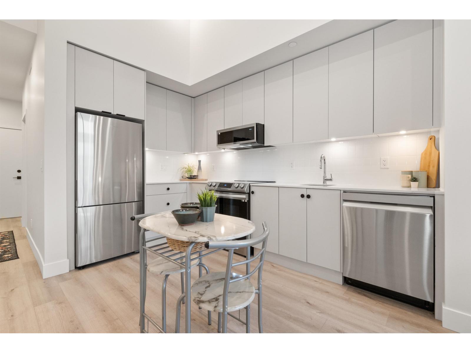 612 45505 CAMPUS DRIVE, Garrison Crossing, Chilliwack