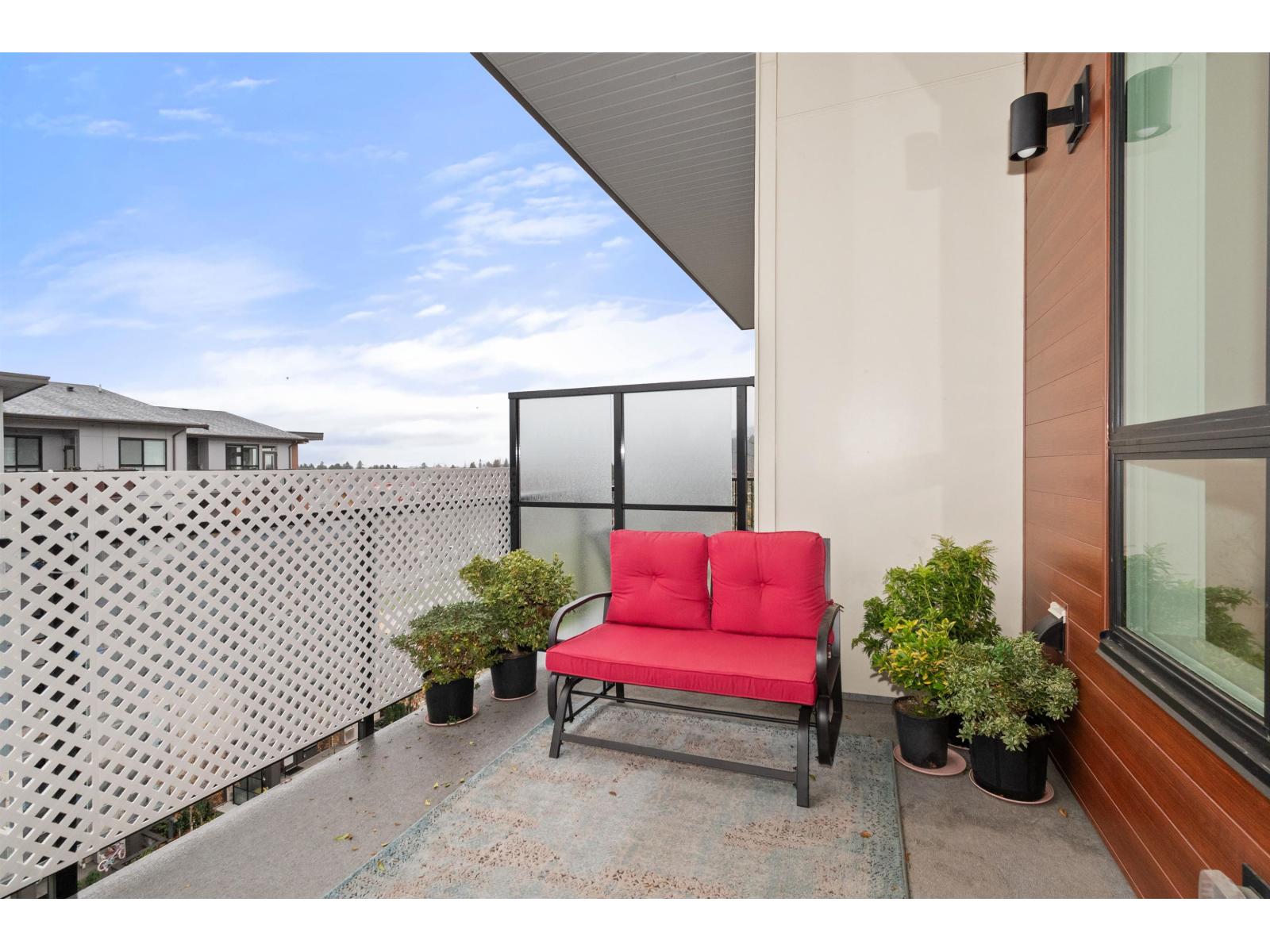 612 45505 CAMPUS DRIVE, Garrison Crossing, Chilliwack