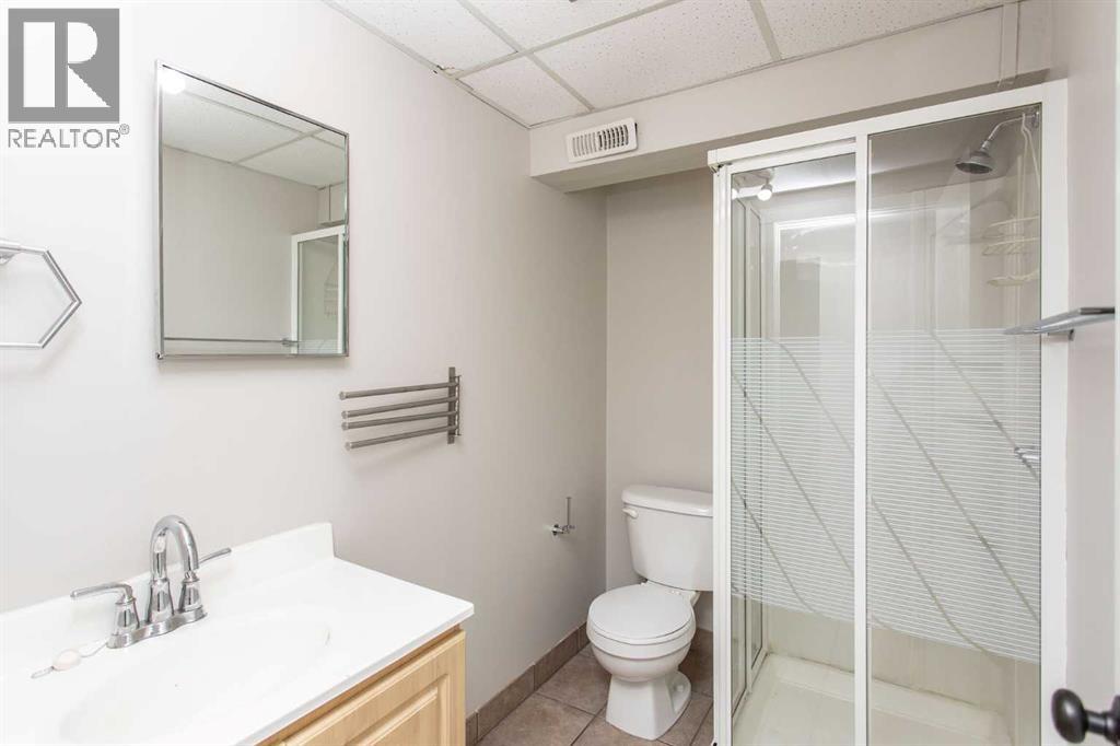 5233 47 Street, Lacombe