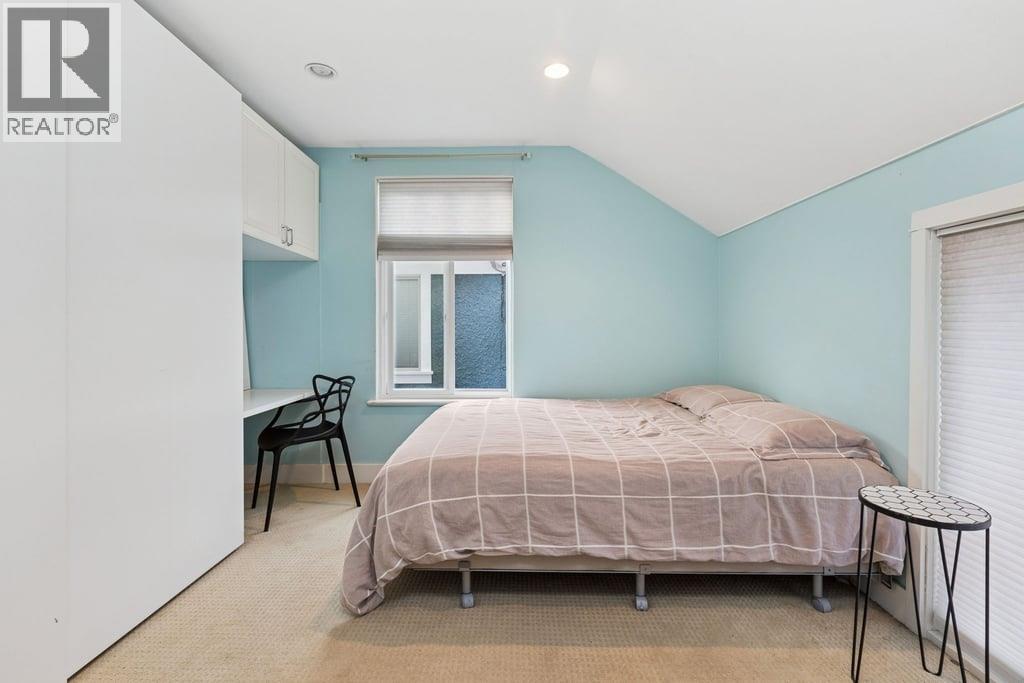 2075 W 48TH AVENUE, Vancouver