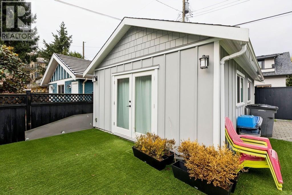 2075 W 48TH AVENUE, Vancouver