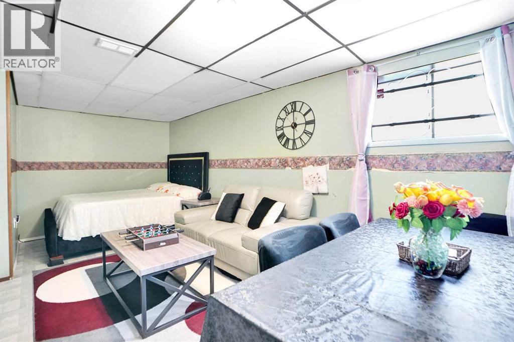 Single Family House Bi-level for Sale in  Whitworth Way NE Whitehorn Calgary 