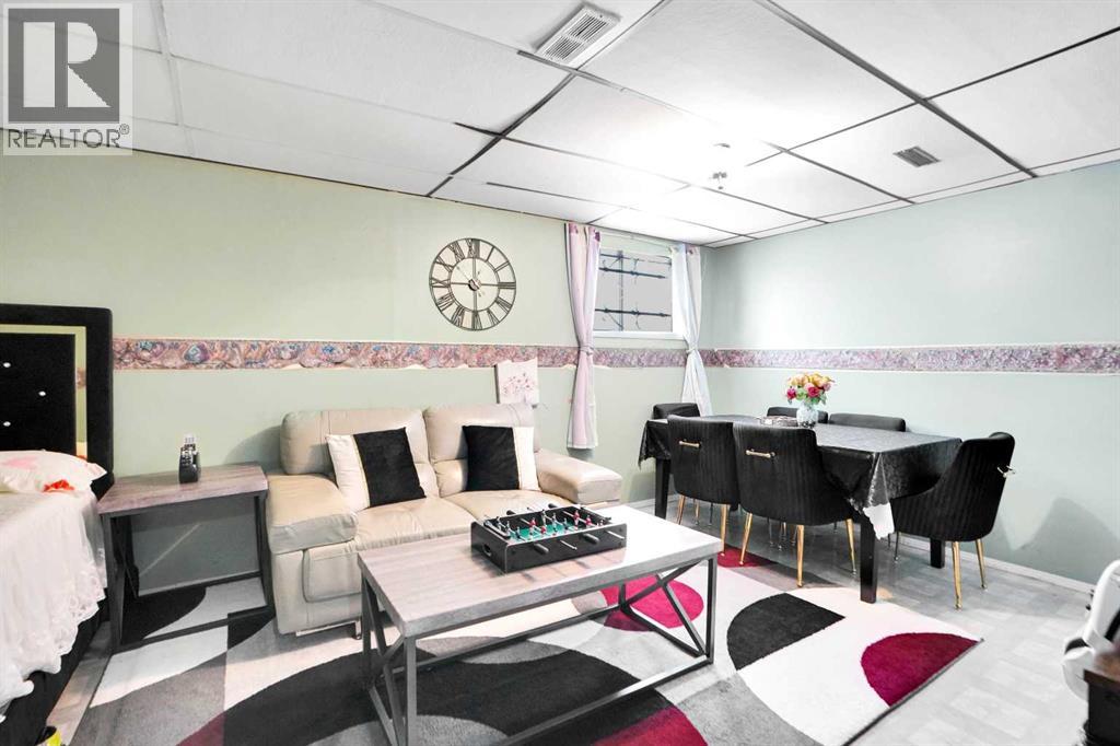 Single Family House Bi-level for Sale in  Whitworth Way NE Whitehorn Calgary 