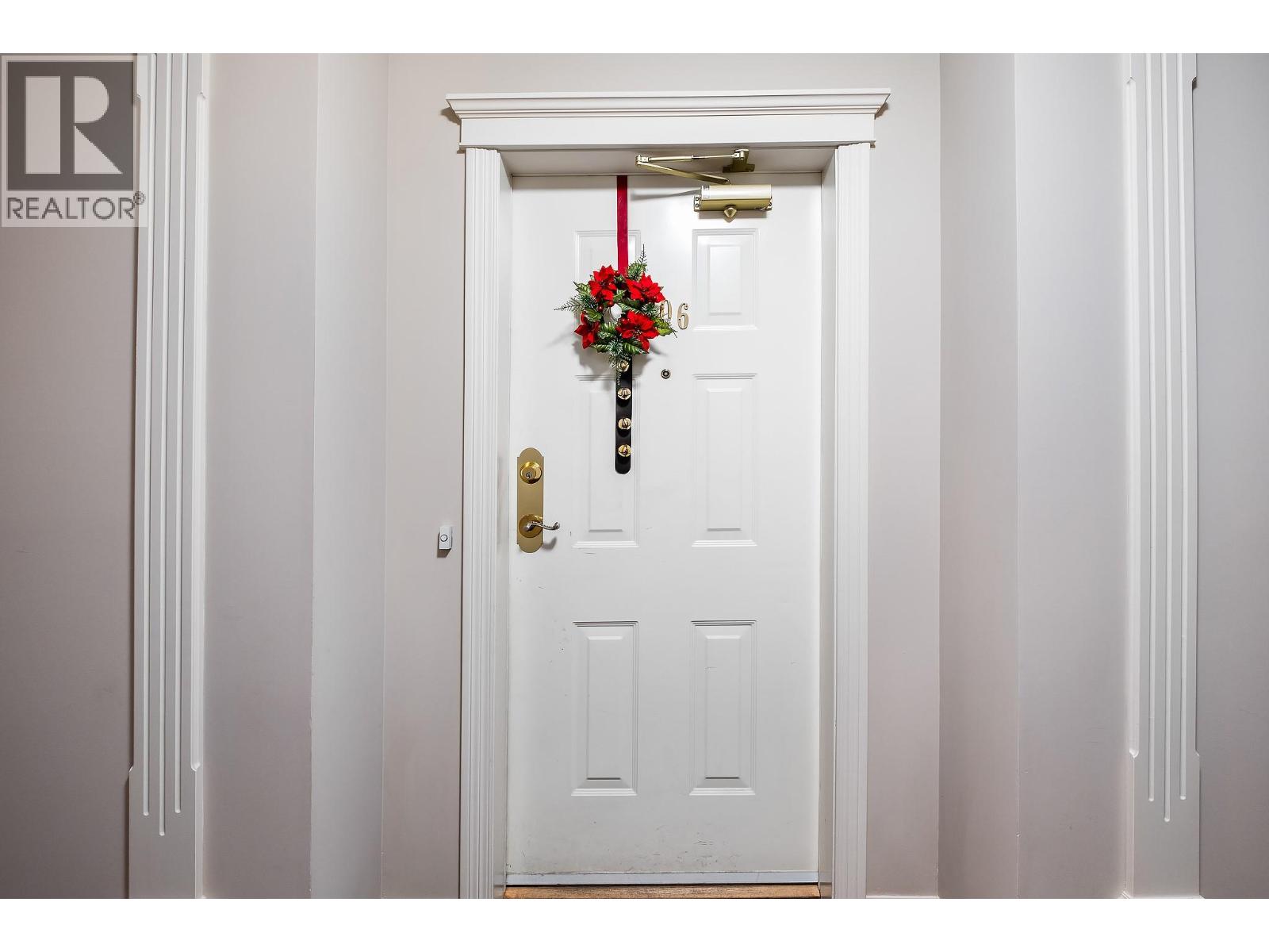 206 1055 Lawrence Avenue, Kelowna