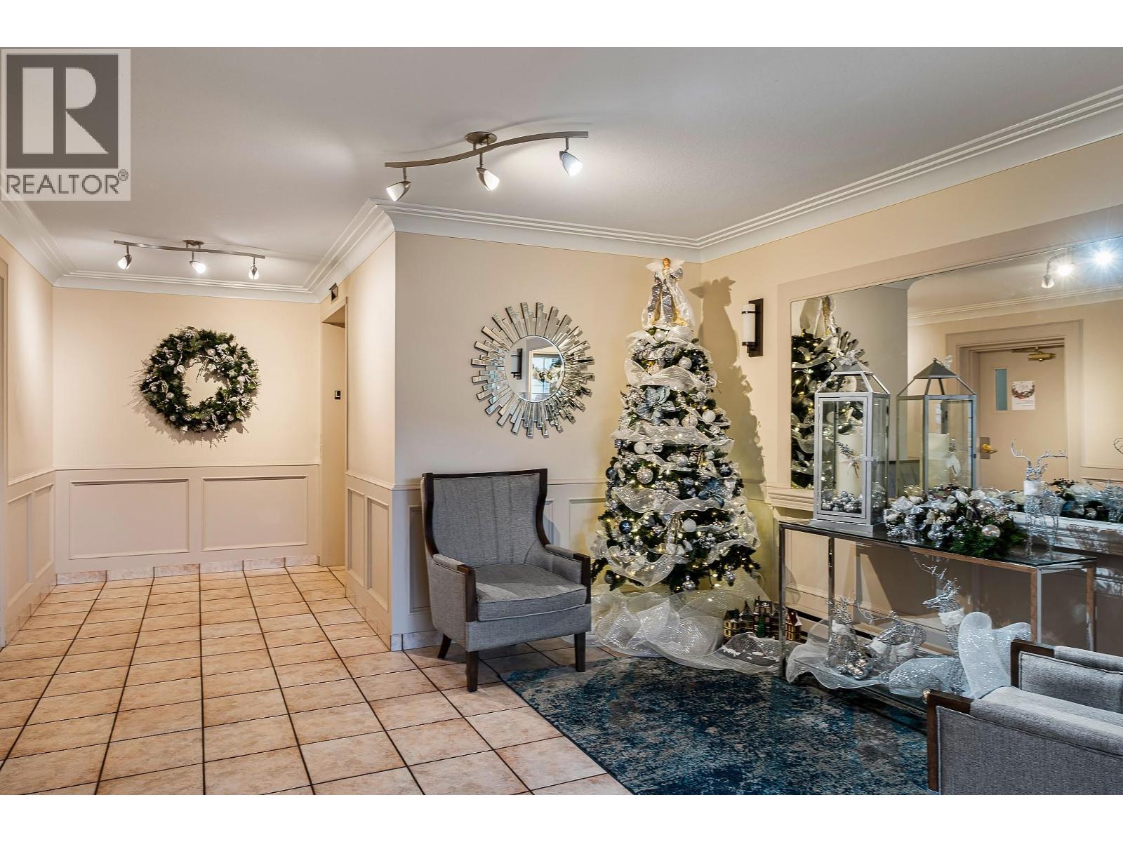 206 1055 Lawrence Avenue, Kelowna