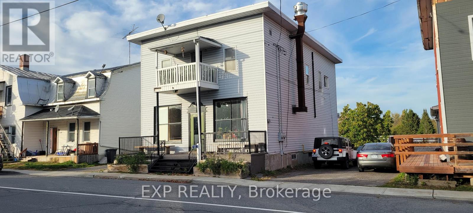 1085 LABROSSE STREET